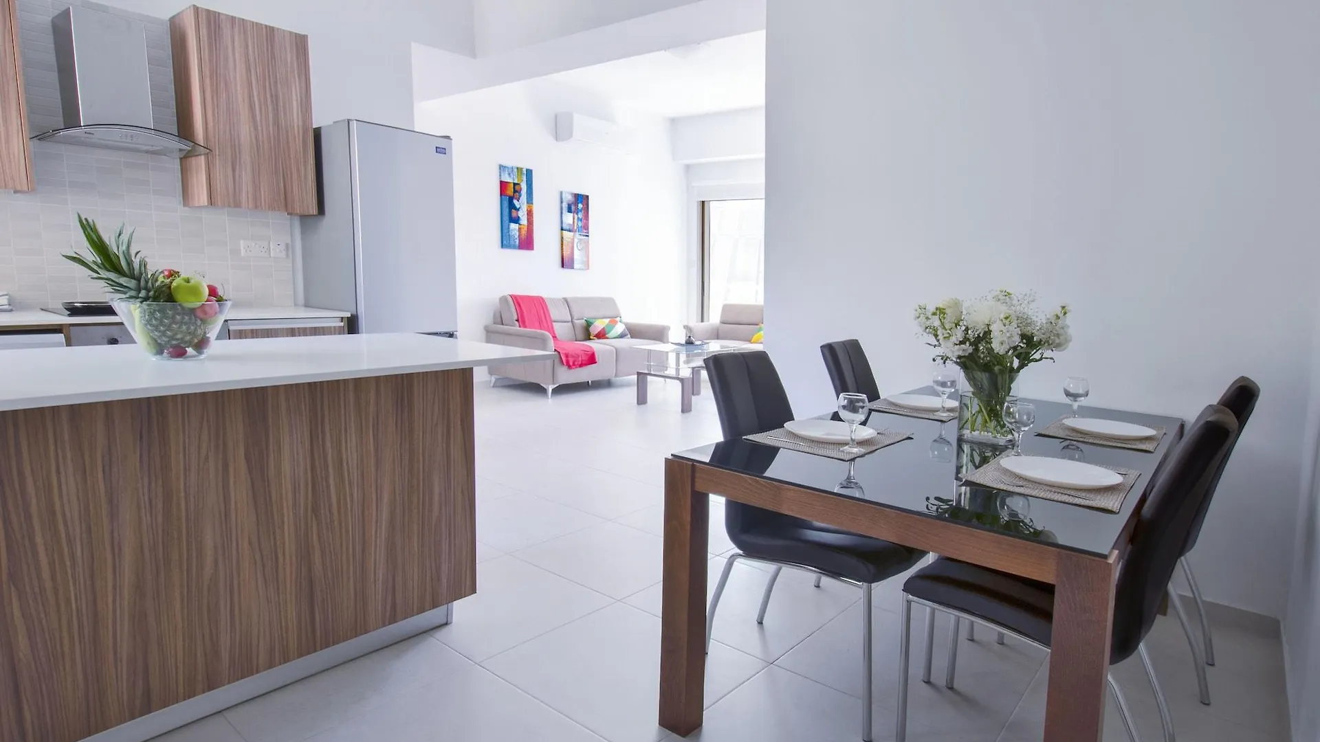 Qcc Residence Larnaca 0*,